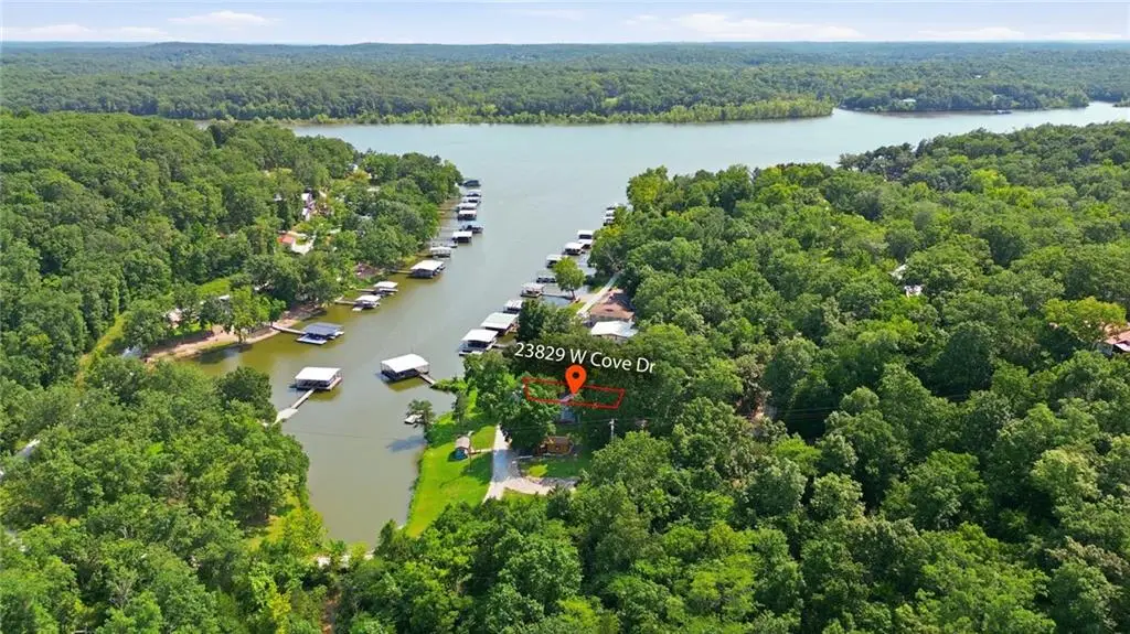 28329 W Cove Drive, Lincoln, MO 65338 - #1