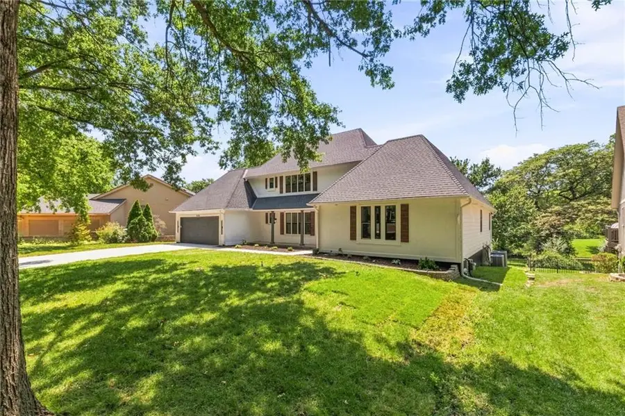 10140 Mackey Street, Overland Park, KS 66212 - #2