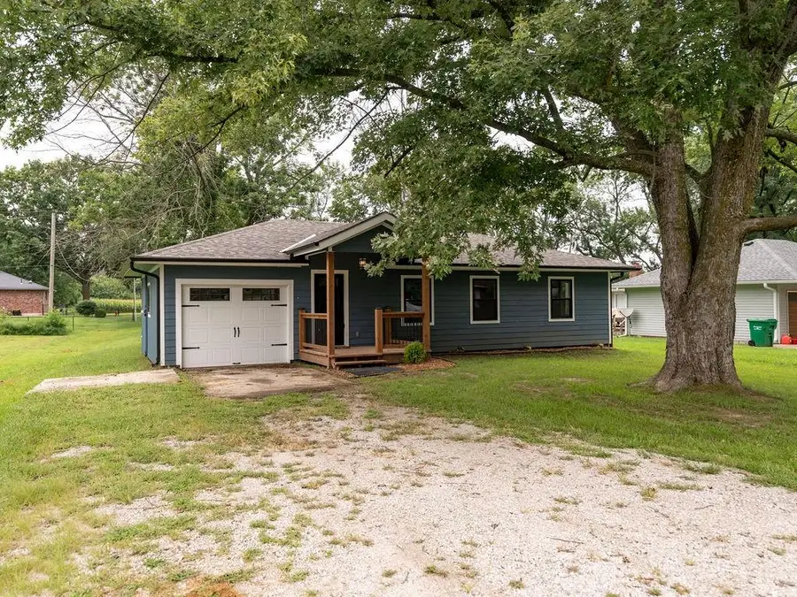 910 N Edith Avenue, Adrian, MO 64720 - #2