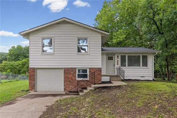 618 Saratoga Place, Lawrence, KS 66046