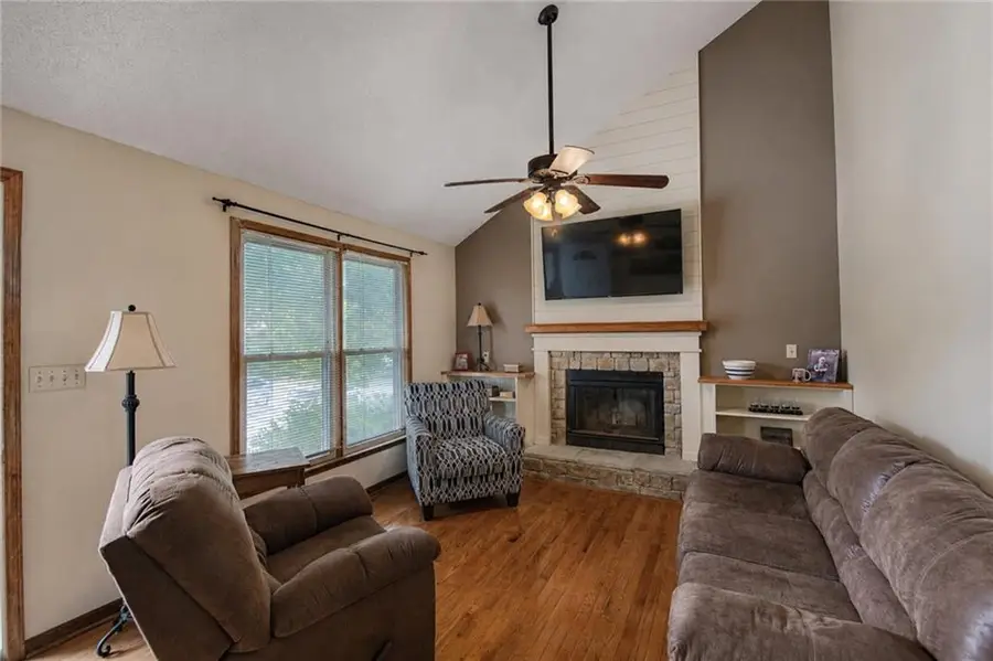 11216 N Donnelly Avenue, Kansas City, MO 64157 - #3
