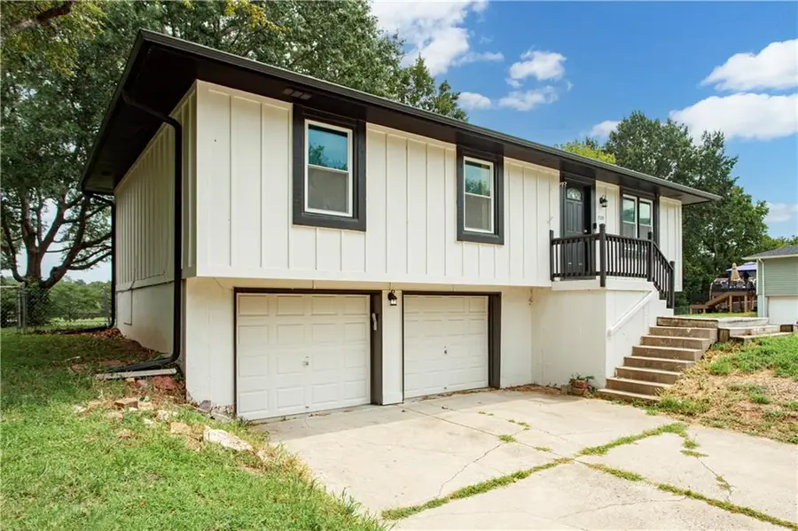 1509 SE Royal Street, Oak Grove, MO 64075 - #2