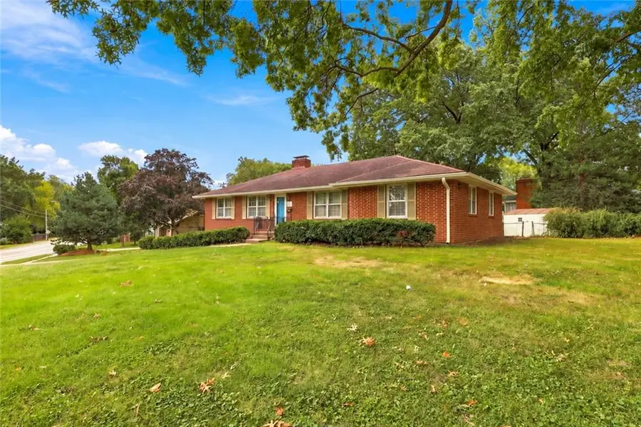 10711 W 67th Street, Shawnee, KS 66203 - #3