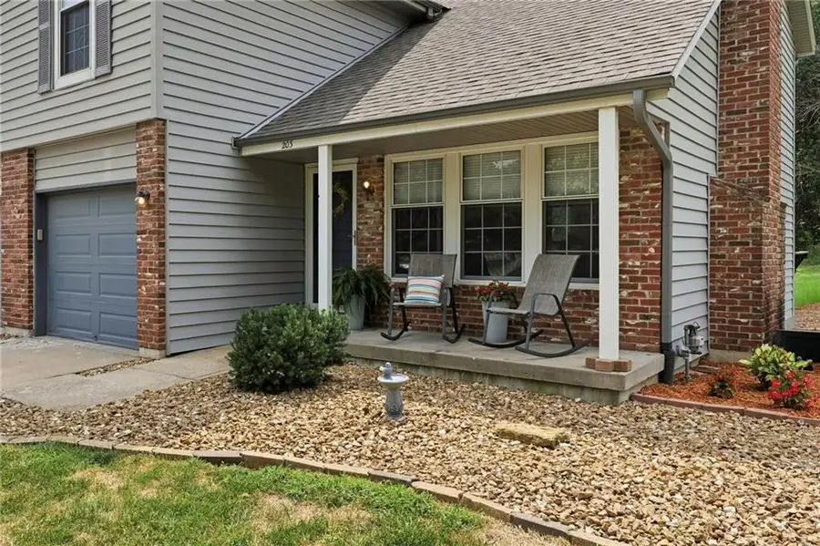 203 W Foxwood Drive, Raymore, MO 64083 - #2
