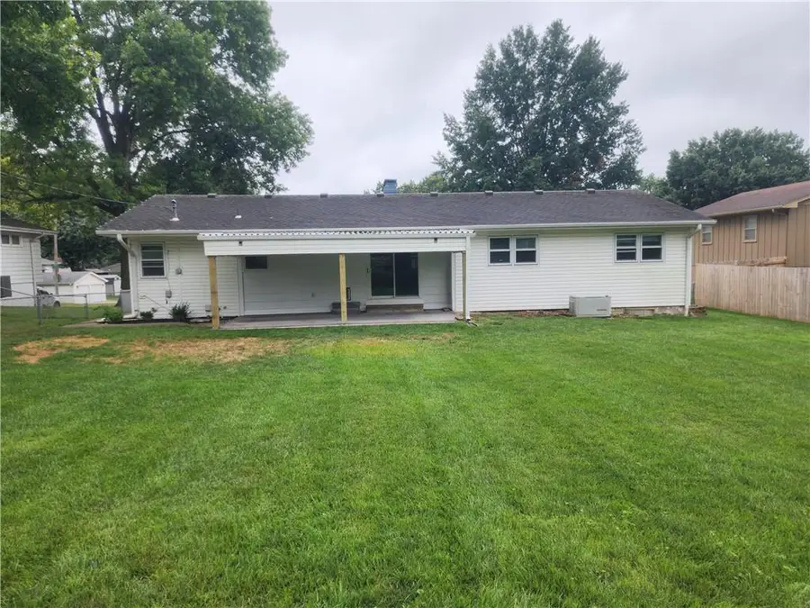 3317 Auburn Drive, Saint Joseph, MO 64506 - #3
