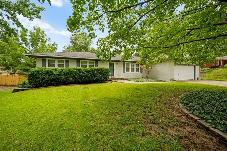 1601 77th Street, Kansas City, MO 64118 - #2