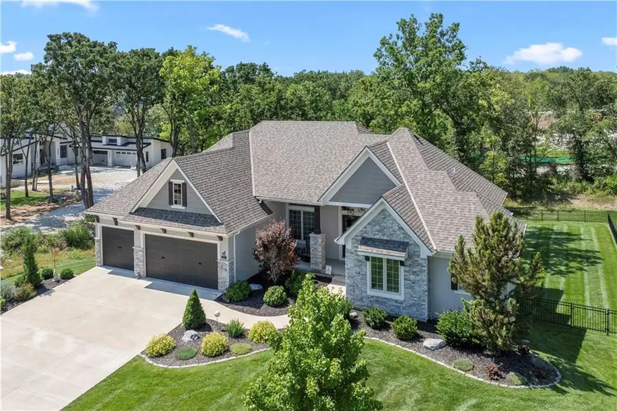 7 Dakota Circle, Lake Winnebago, MO 64034 - #2