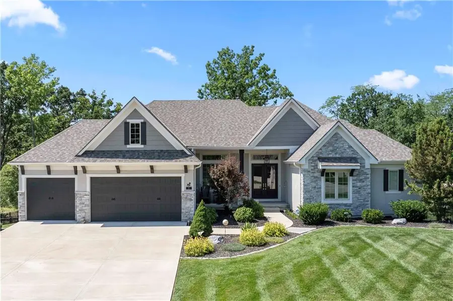 7 Dakota Circle, Lake Winnebago, MO 64034 - #3