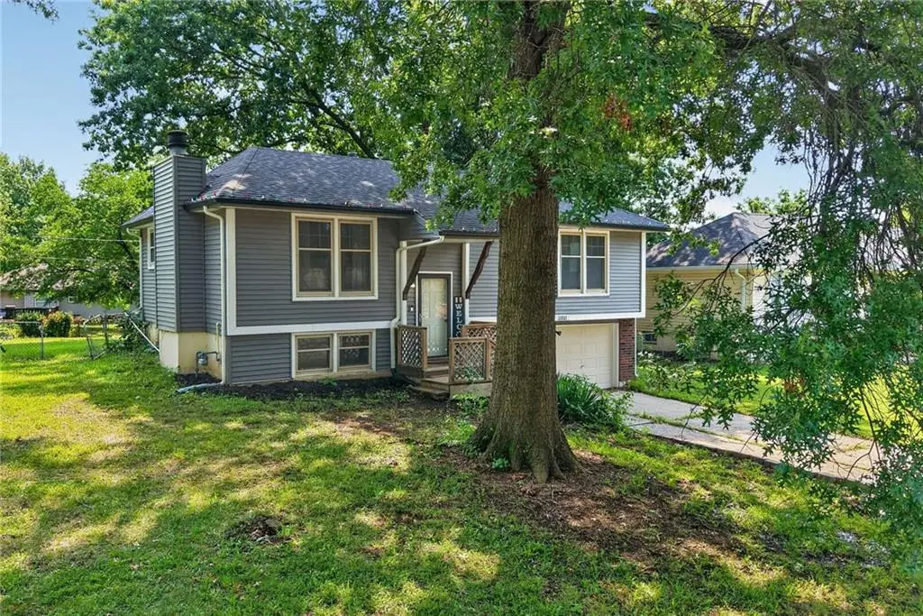 11931 Manchester Avenue, Grandview, MO 64030 - #1