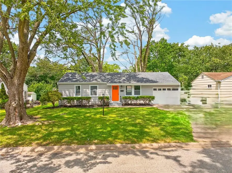 3016 Porter Road, Independence, MO 64055 - #3