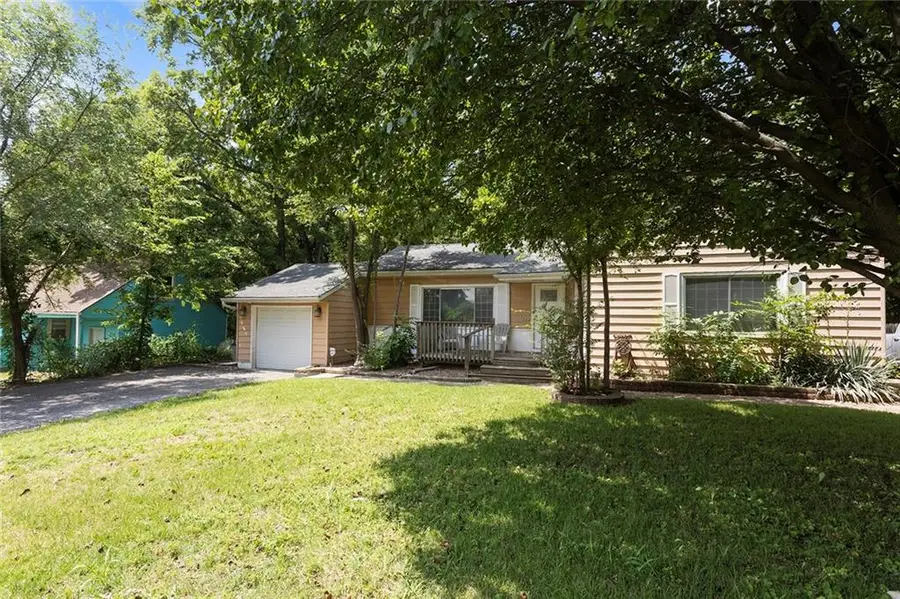 3254 N 63rd Street, Kansas City, KS 66104 - #2