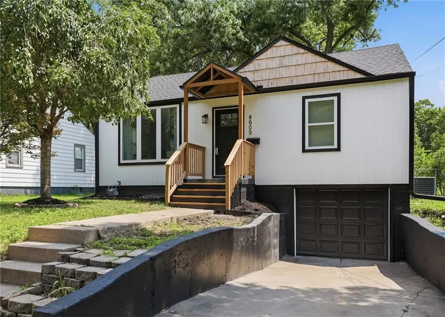 4609 Llyod Street, Kansas City, KS 66103 - #2