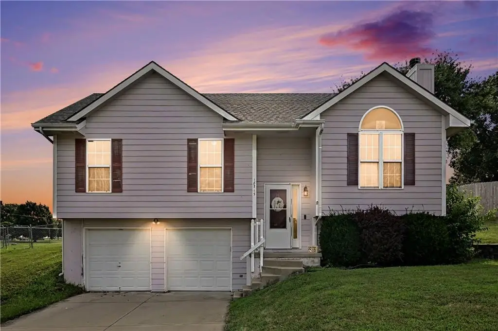 18713 Primrose Street, Smithville, MO 64089 - #1