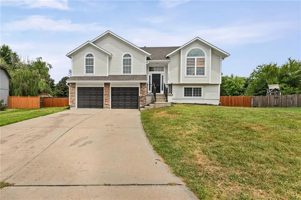 1106 Creekside Court, Raymore, MO 64083 - #1