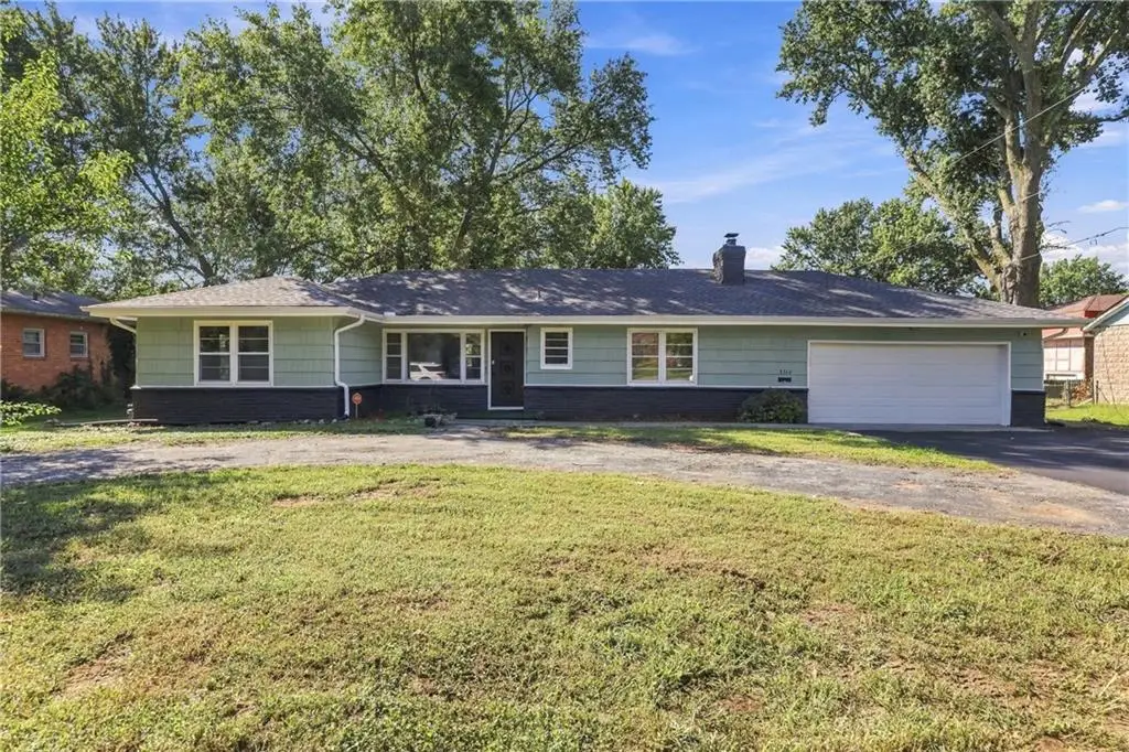 3320 Blue Ridge Boulevard, Independence, MO 64052 - #1