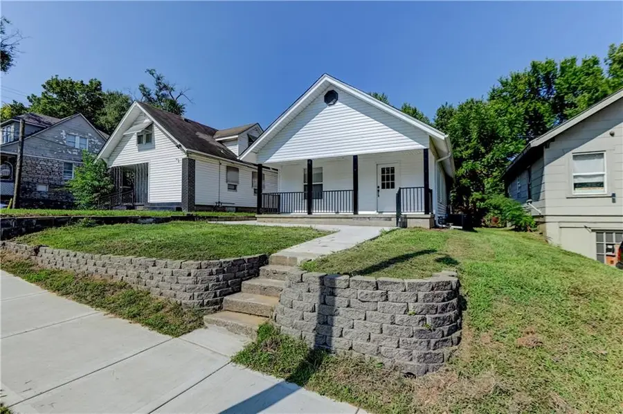 1540 Poplar Avenue, Kansas City, MO 64127 - #2