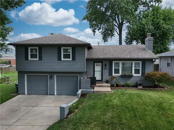 9104 W 69th Street, Merriam, KS 66204