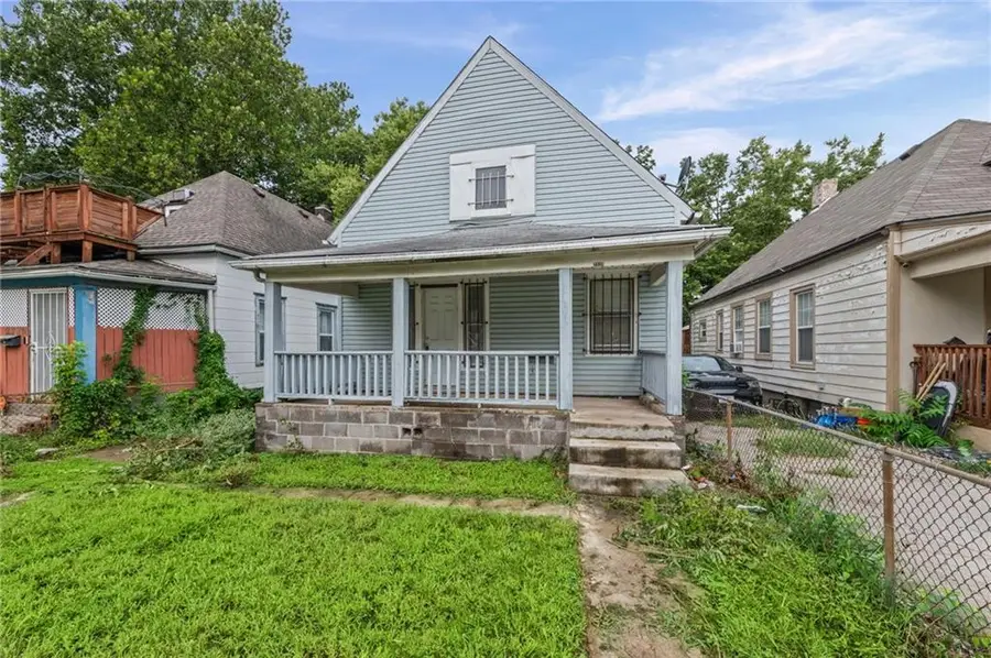 2930 Wabash Avenue, Kansas City, MO 64109 - #2