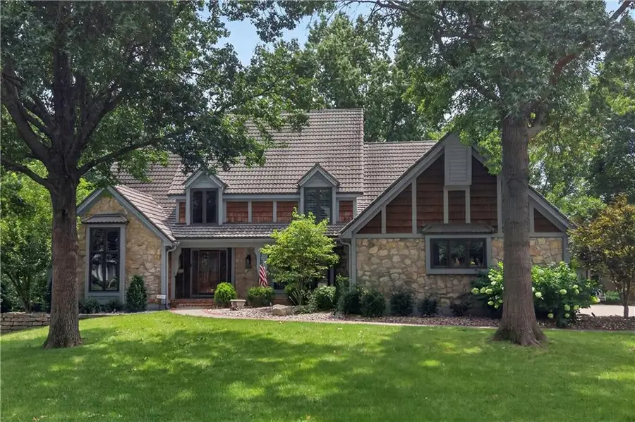 10703 W 124 Street, Overland Park, KS 66213 - #3