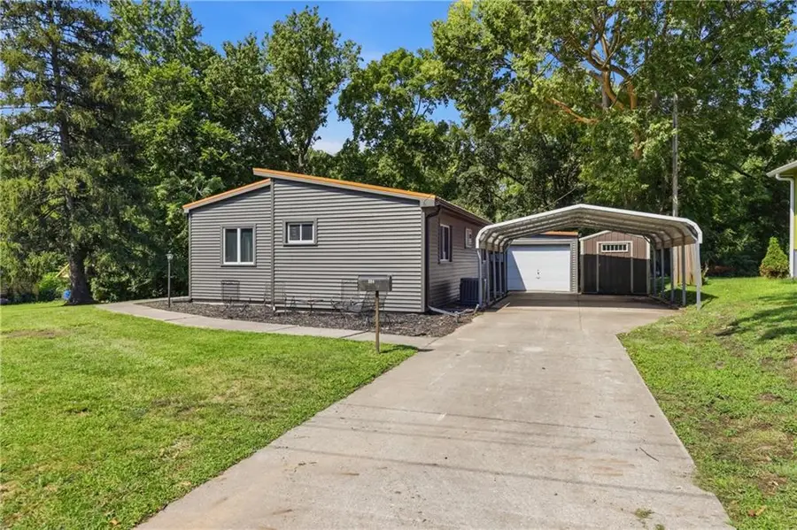 504 S Thornton Street, Richmond, MO 64085 - #2