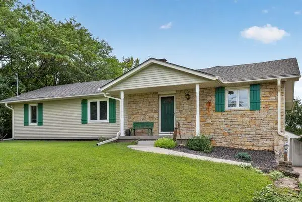 10615 Kill Creek Road, De Soto, KS 66018
