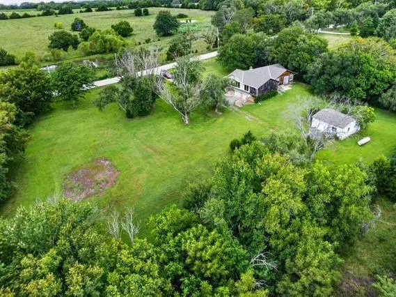 10615 Kill Creek Road, De Soto, KS 66018 - #3
