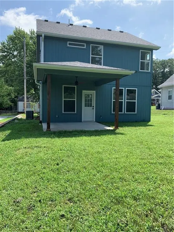 620 NW Charlotte Street, Grain Valley, MO 64029 - #2
