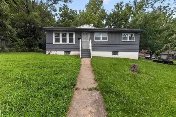 1420 E 82nd Street, Kansas City, MO 64131