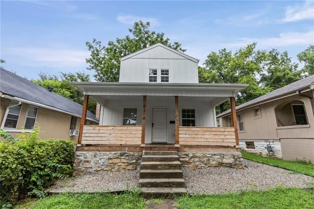 6214 Tracy Avenue, Kansas City, MO 64110 - #1