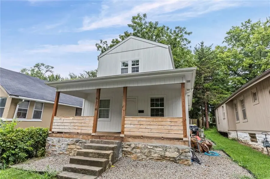 6214 Tracy Avenue, Kansas City, MO 64110 - #2