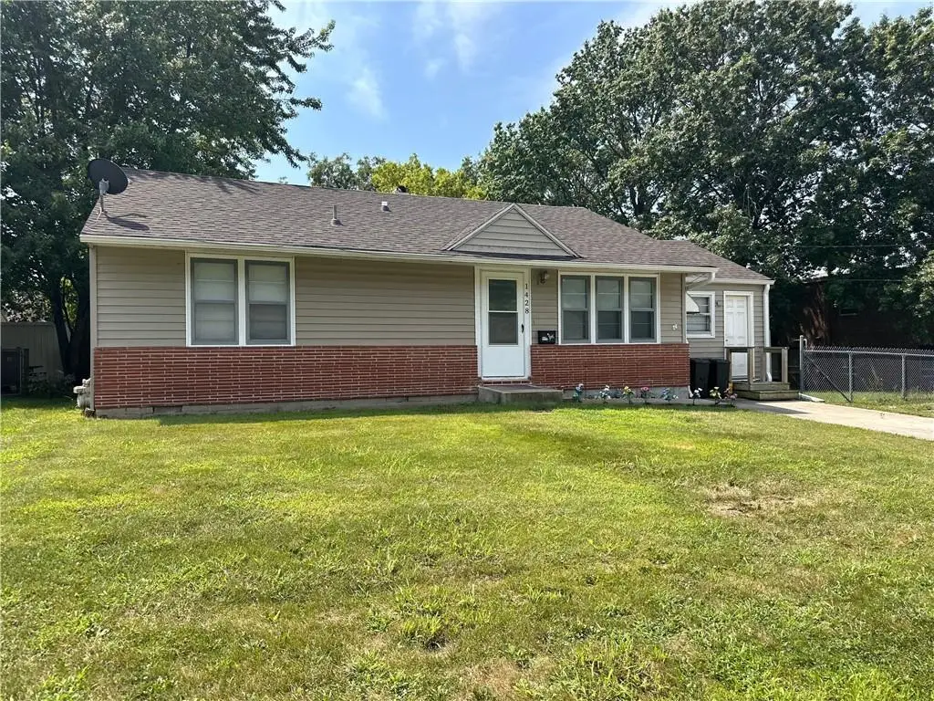 1428 Cooper Street, Chillicothe, MO 64601 - #1