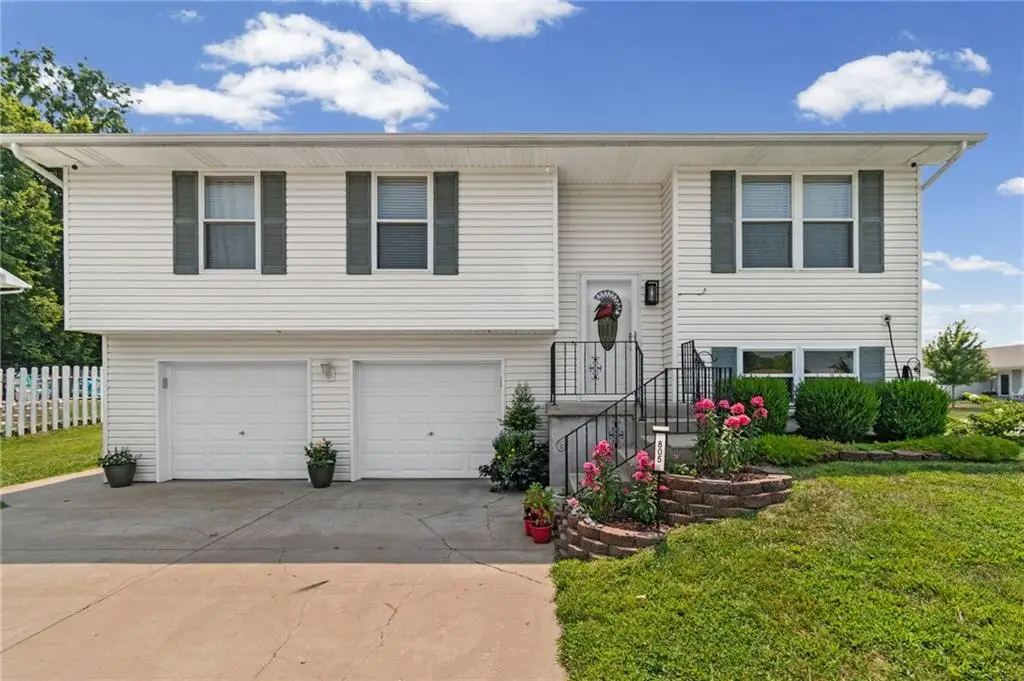 805 W Royle Street, Richmond, MO 64085 - #1