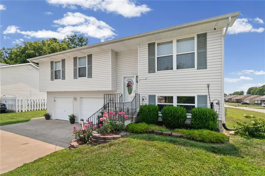 805 W Royle Street, Richmond, MO 64085 - #2