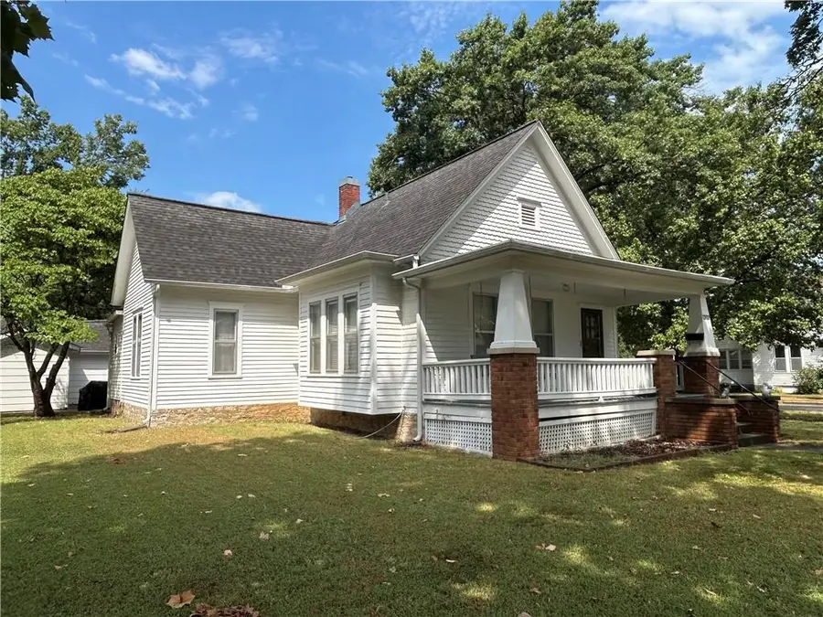 1202 S Main Street, Fort Scott, KS 66701 - #2