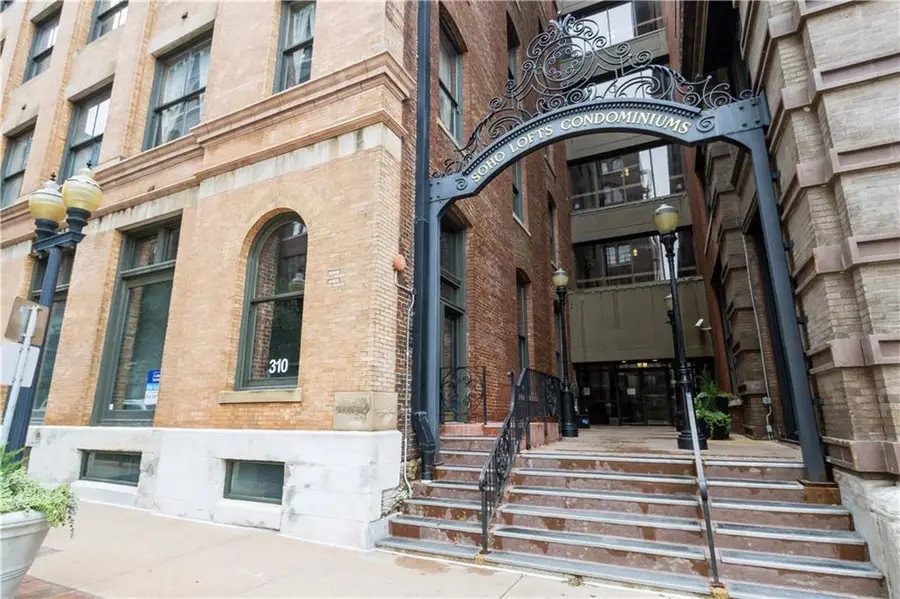 308 W 8th Street W #602, Kansas City, MO 64105 - #2