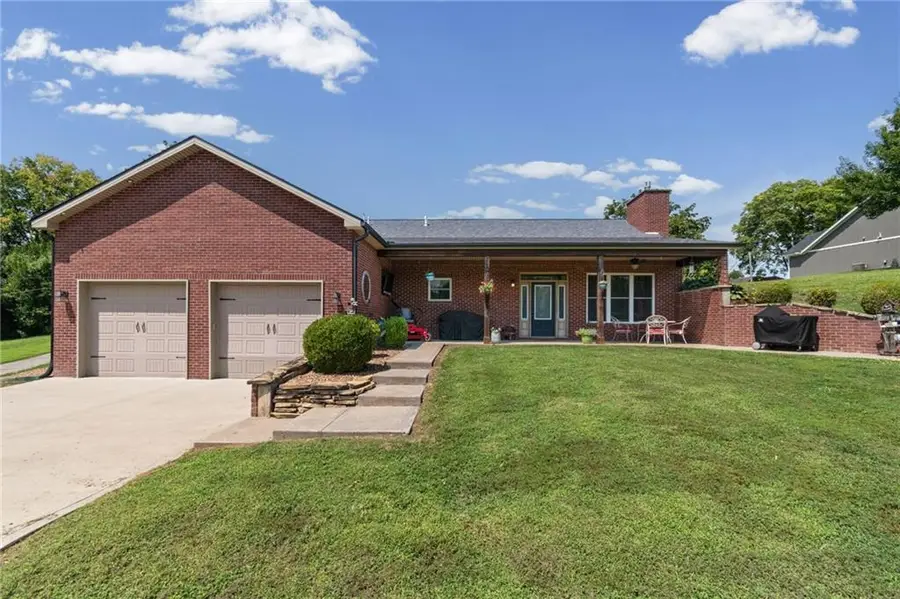 105 S Maple Street, Carrollton, MO 64633 - #2