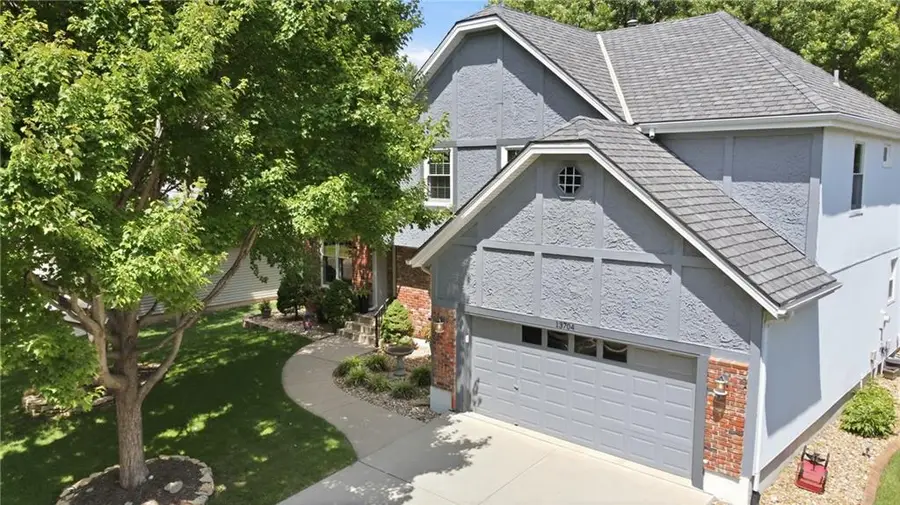 13704 W 75th Terrace, Lenexa, KS 66216 - #3