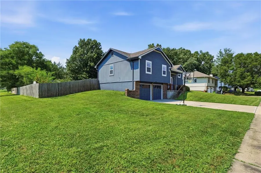 212 Dawn Avenue, Belton, MO 64012 - #2