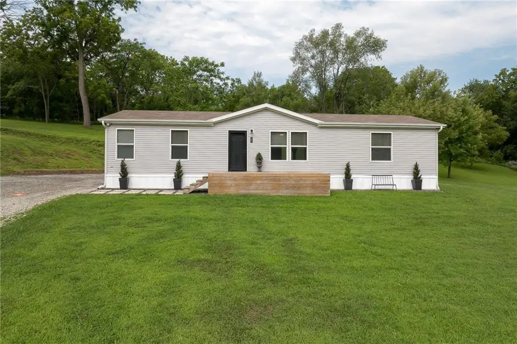 201 N Chestnut Street, Oregon, MO 64473 - #1