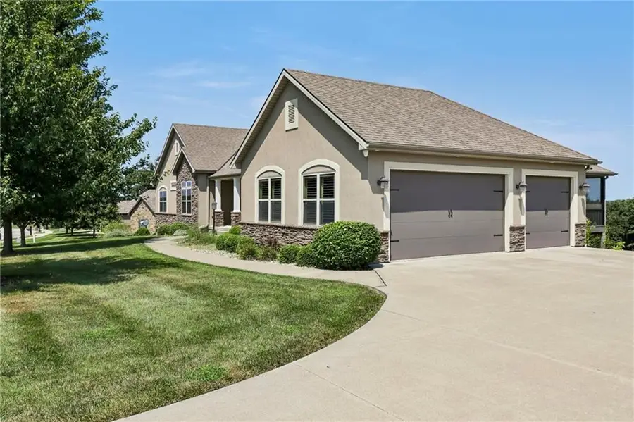 4215 Greystone Drive, Saint Joseph, MO 64505 - #3