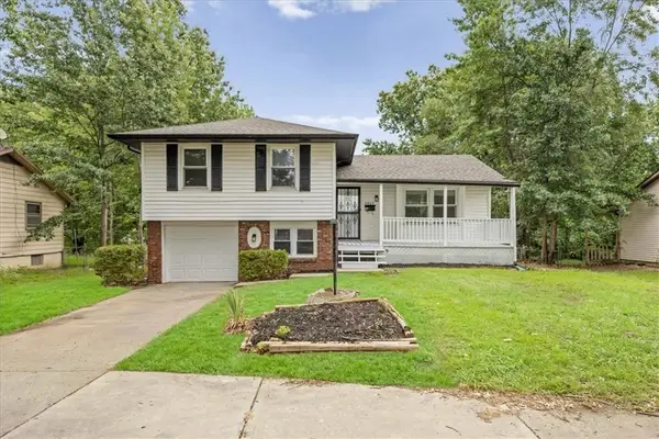 8907 Blue Ridge Boulevard, Kansas City, MO 64138