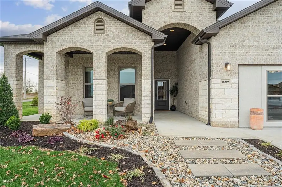 9299 Pickering Street, Lenexa, KS 66227 - #3