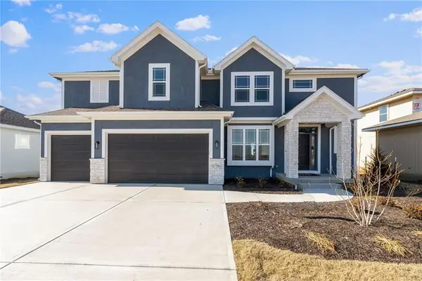 17415 W 164th Terrace, Olathe, KS 66062