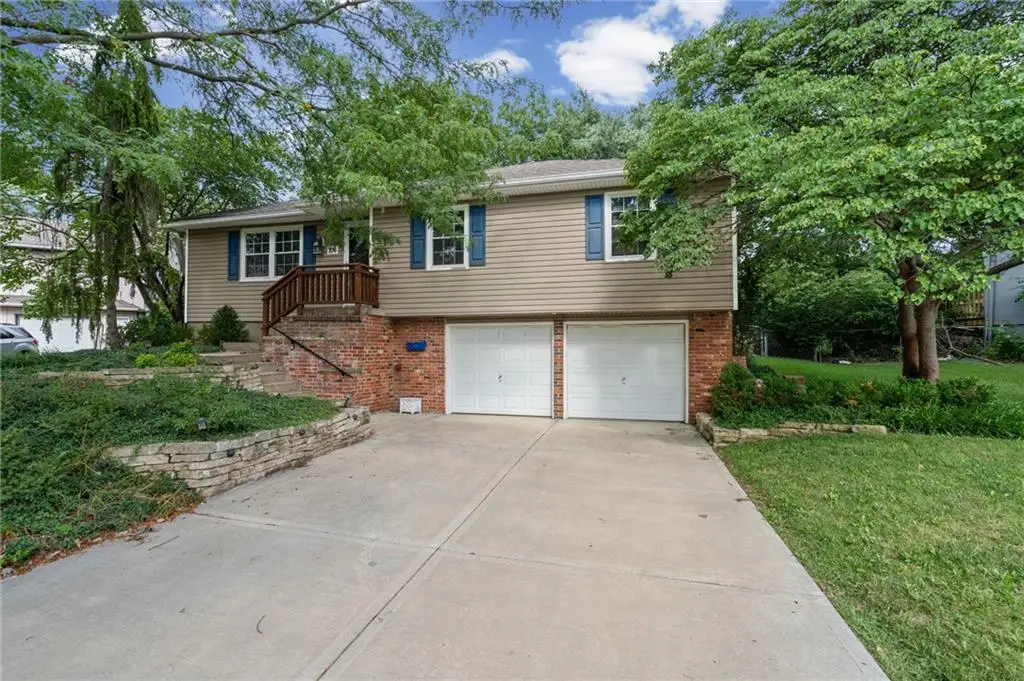 106 N Cleveland Avenue, Belton, MO 64012 - #1