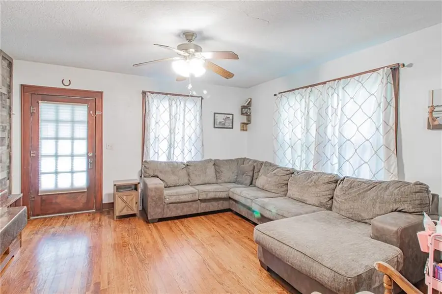 337 E Main Street, Odessa, MO 64076 - #2