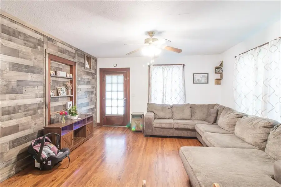 337 E Main Street, Odessa, MO 64076 - #3