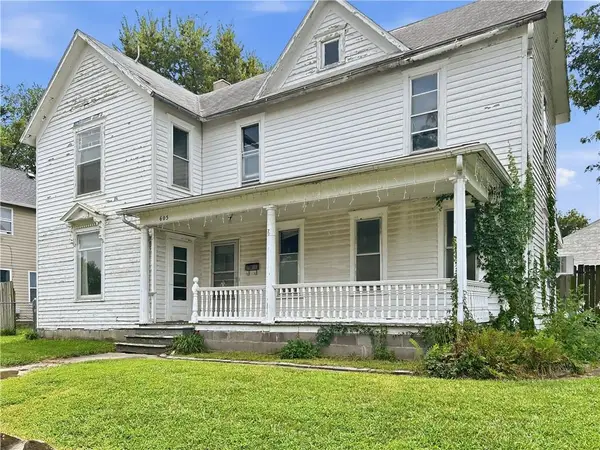 605 W Peoria Street, Paola, KS 66071