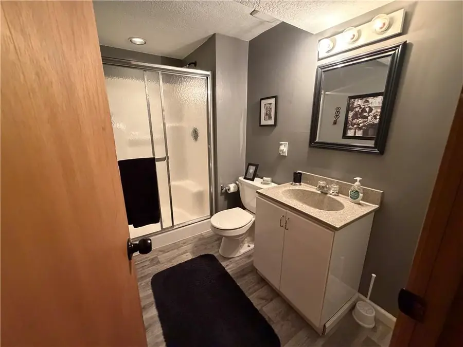 1800 E Mechanic Avenue, Independence, MO 64050 - #3