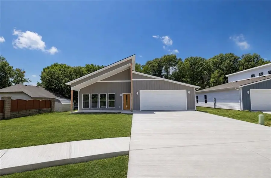 1501 Ashton Way, Pittsburg, KS 66762 - #2