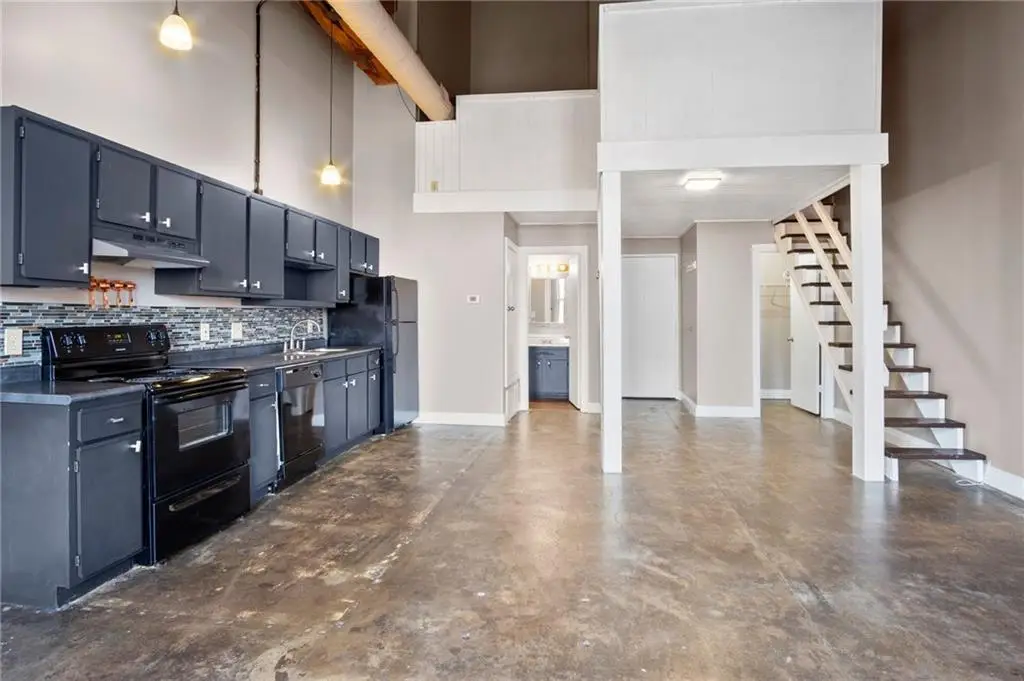 113 W 5th Street #303, Kansas City, MO 64105 - #1
